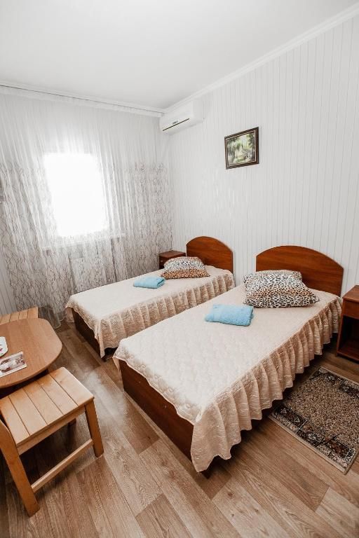 Отель Отель ЛаМа2 Киев